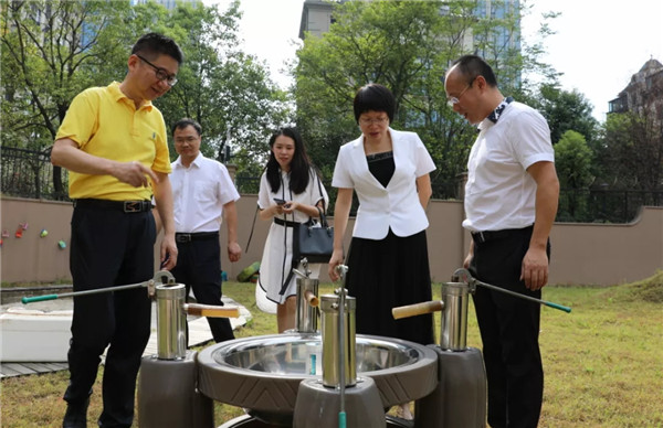 愛教育凝師魂 尊師德敬園丁一一江西文演阿爾法藝術(shù)實(shí)